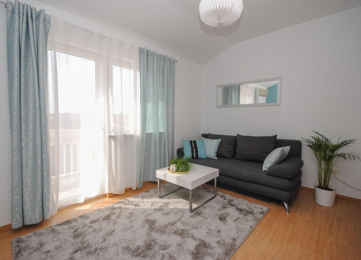 פודסטראנה Apartment Tina מראה חיצוני תמונה