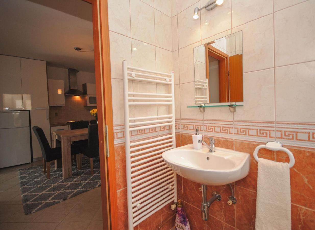 פודסטראנה Apartment Tina מראה חיצוני תמונה